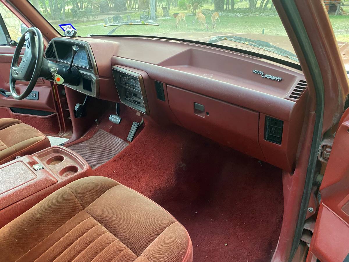 Ford-F-150-super-cab-1987-4