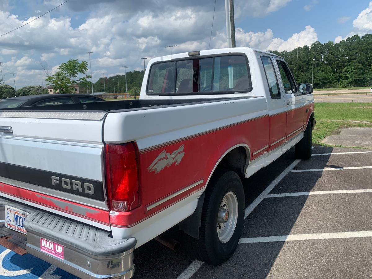 Ford-F-150-xlt-1993-10
