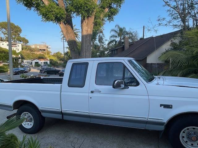 Ford-F-150-xlt-1994-white-1