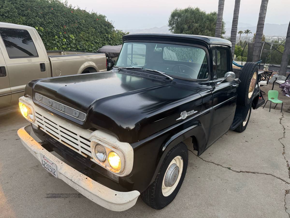 Ford-F-250-1959-black-1