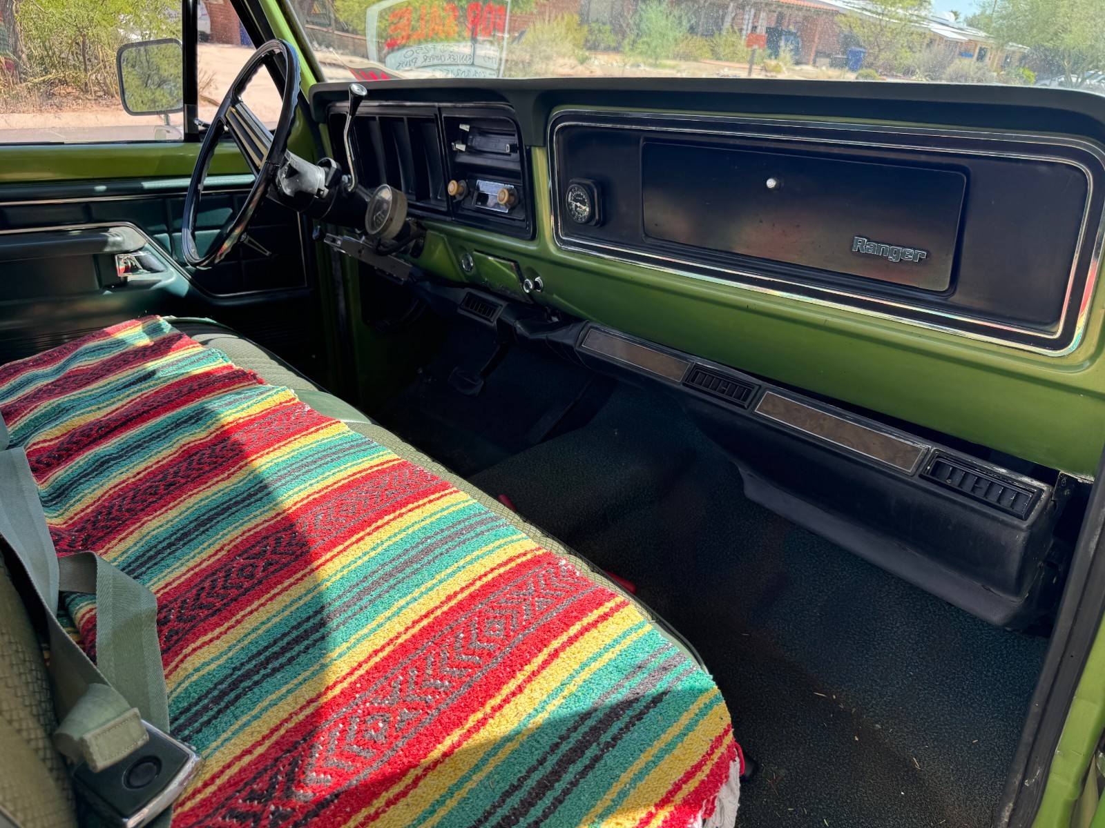 Ford-F-250-1973-10