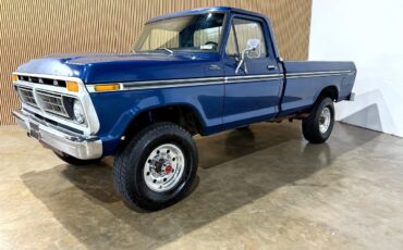 Ford-F-250-1977-Pickup-Truck-1