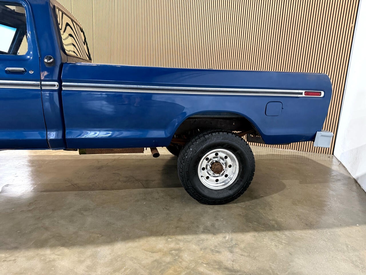 Ford-F-250-1977-Pickup-Truck-10