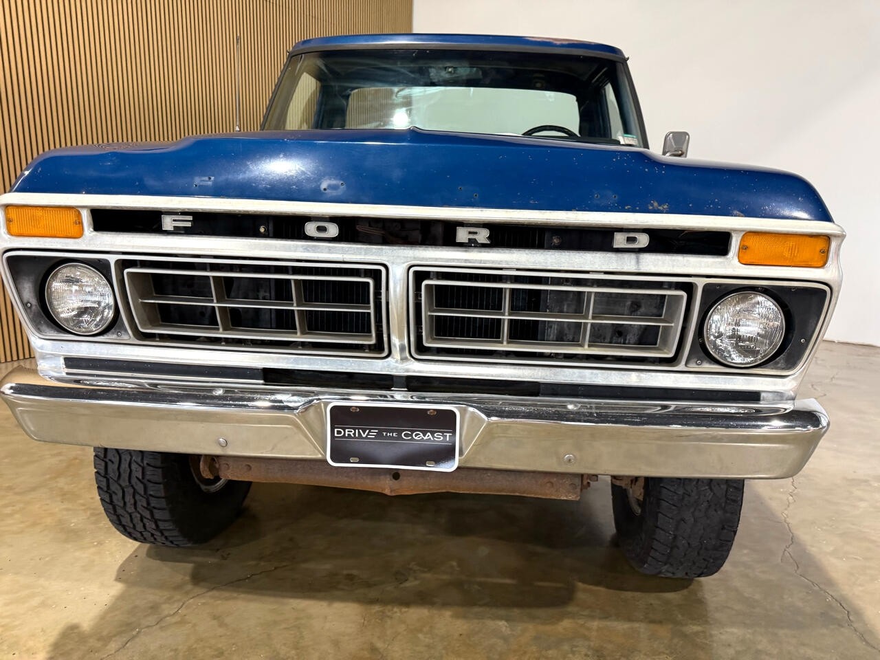 Ford-F-250-1977-Pickup-Truck-12