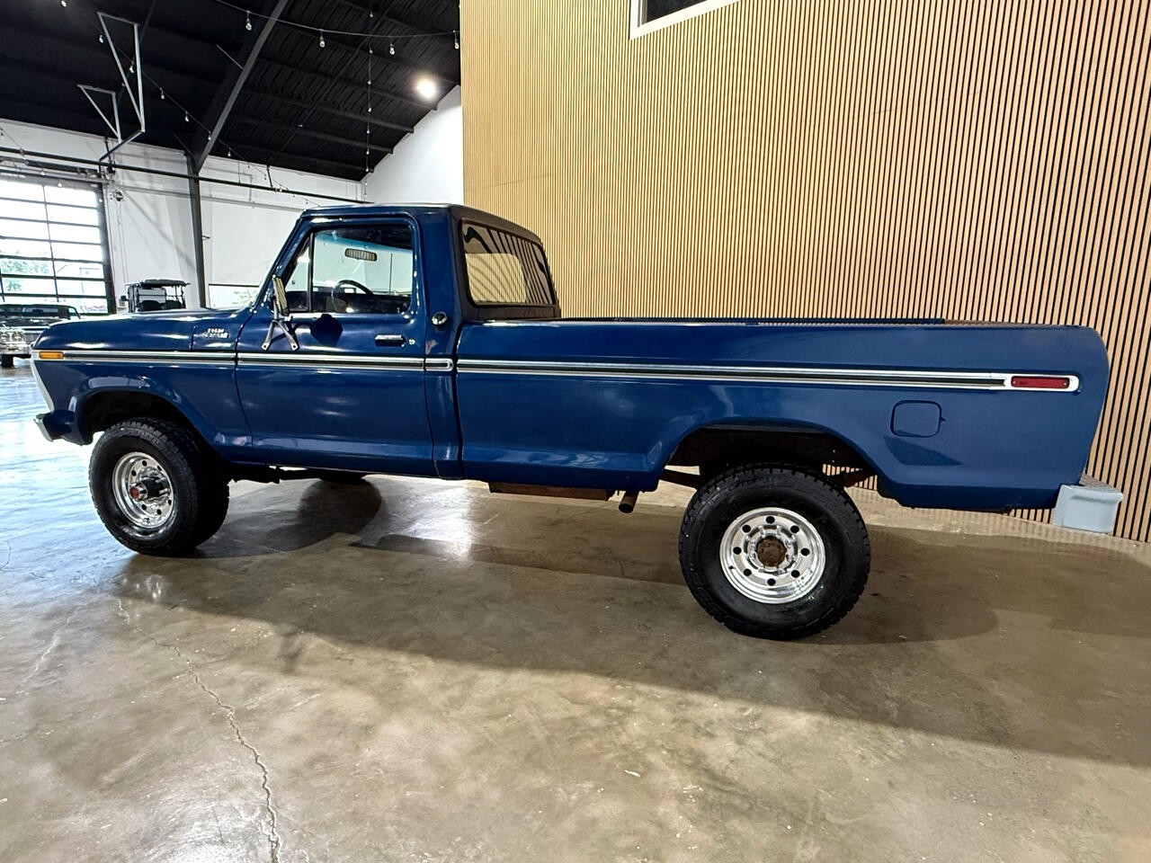 Ford-F-250-1977-Pickup-Truck-22