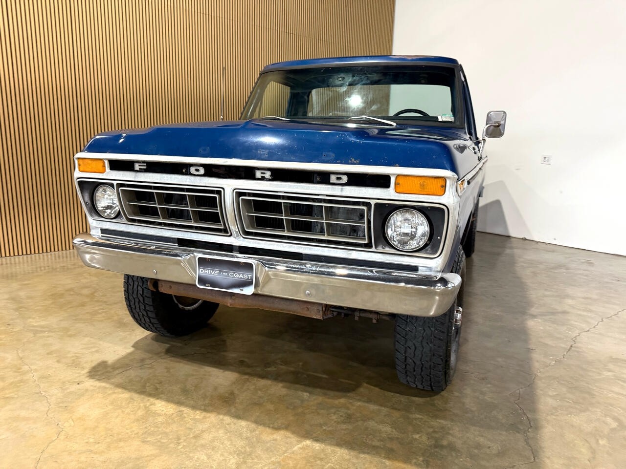 Ford-F-250-1977-Pickup-Truck-4