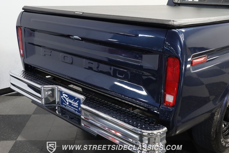 Ford-F-250-1978-Dark-Blue-Metallic-Black-26