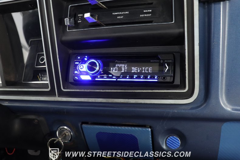 Ford-F-250-1978-Dark-Blue-Metallic-Black-38