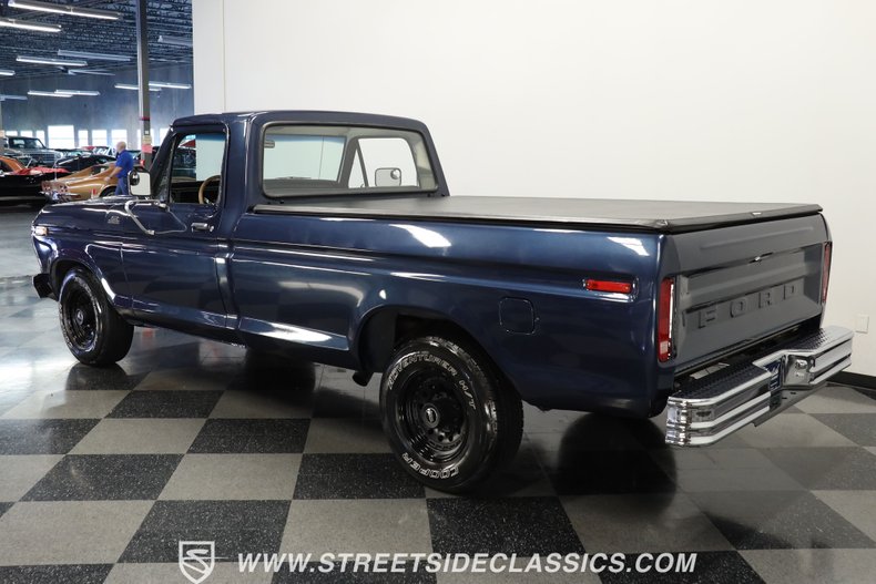 Ford-F-250-1978-Dark-Blue-Metallic-Black-4