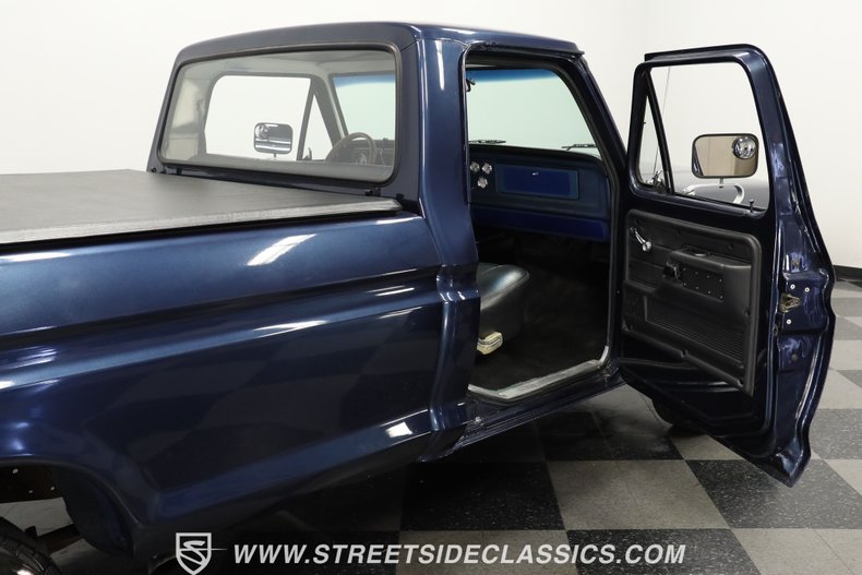 Ford-F-250-1978-Dark-Blue-Metallic-Black-46