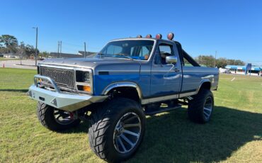 Ford-F-250-1983-Standard-Cab-Pickup
