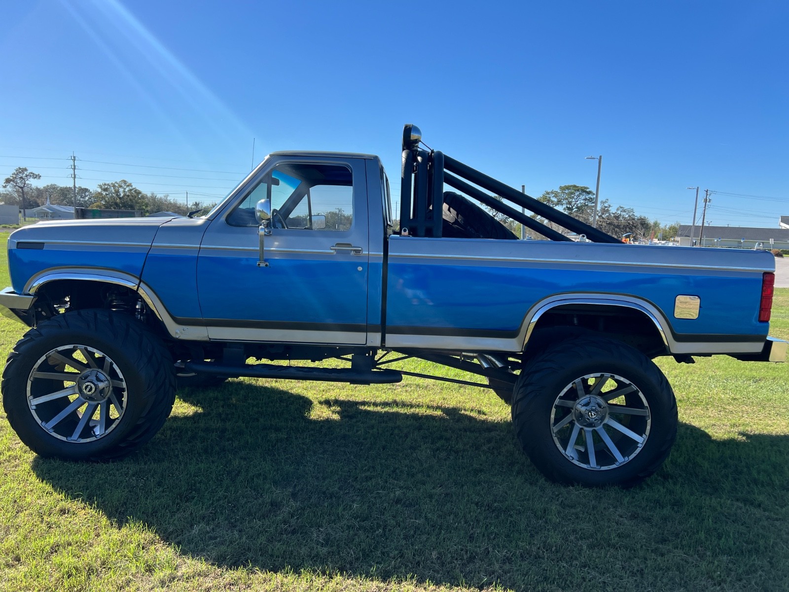 Ford-F-250-1983-Standard-Cab-Pickup-7