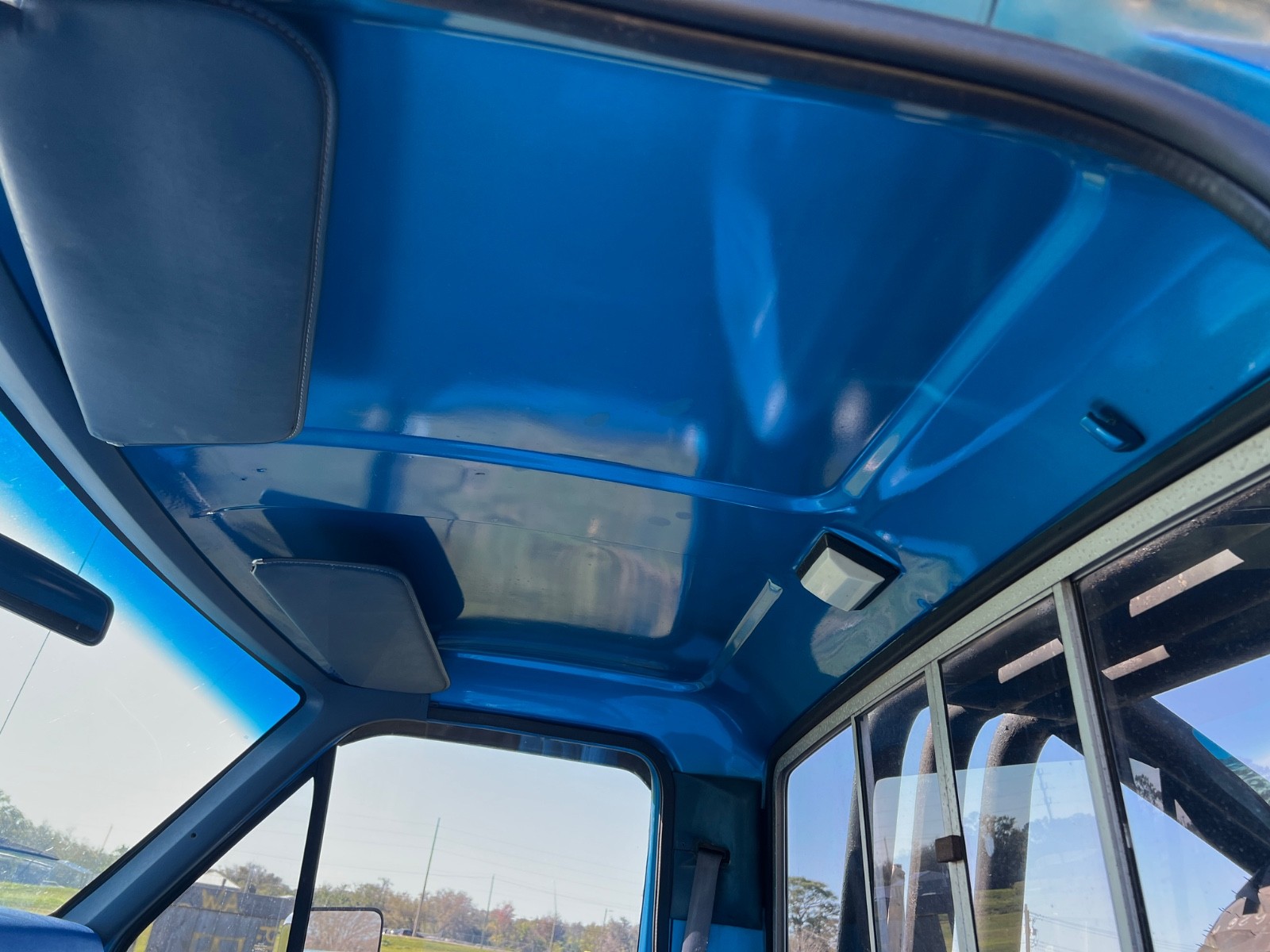 Ford-F-250-1983-Standard-Cab-Pickup-9