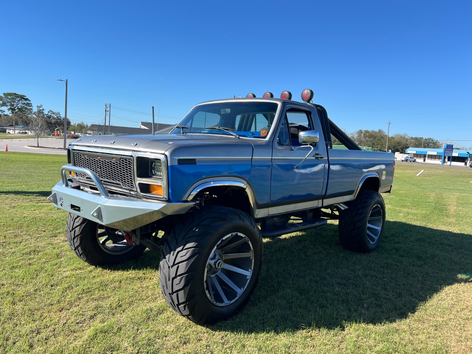 Ford F-250 1983 Standard Cab Pickup