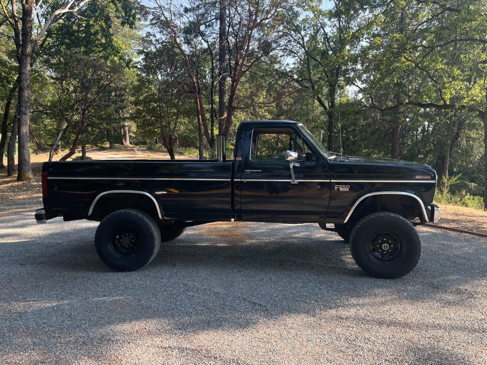 Ford-F-250-1985-1