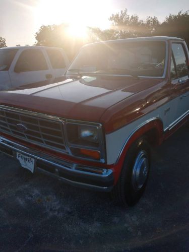 Ford-F-250-1986-Red-2