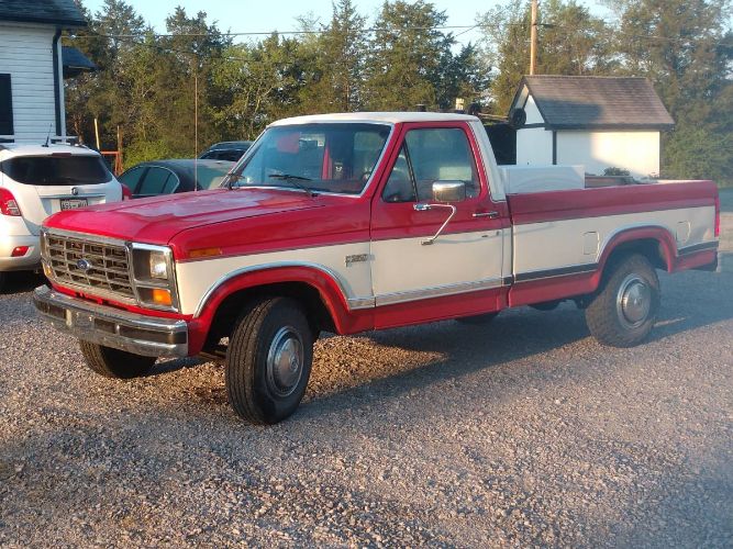 Ford-F-250-1986-Red-5