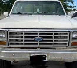 Ford-F-250-1986-white