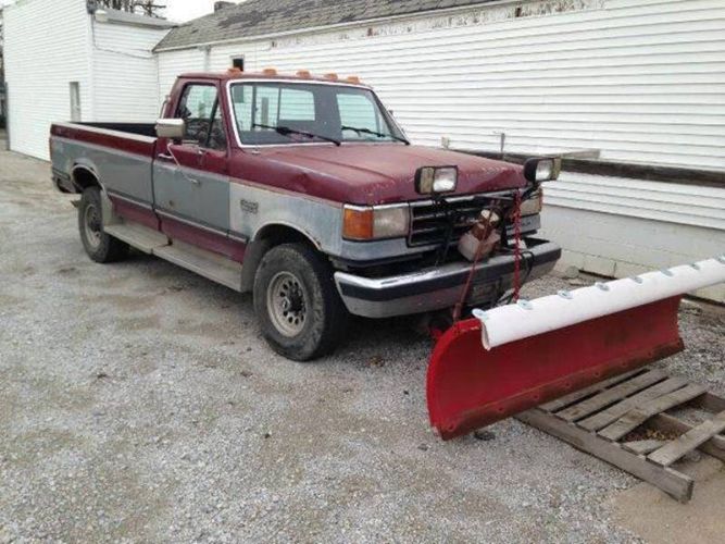 Ford-F-250-1991-RedSilver-RedSilverBlack-1