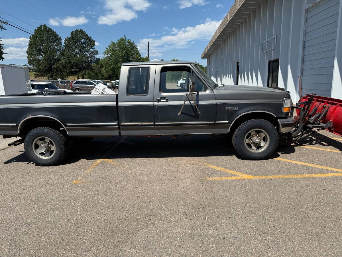 Ford-F-250-1992-silver