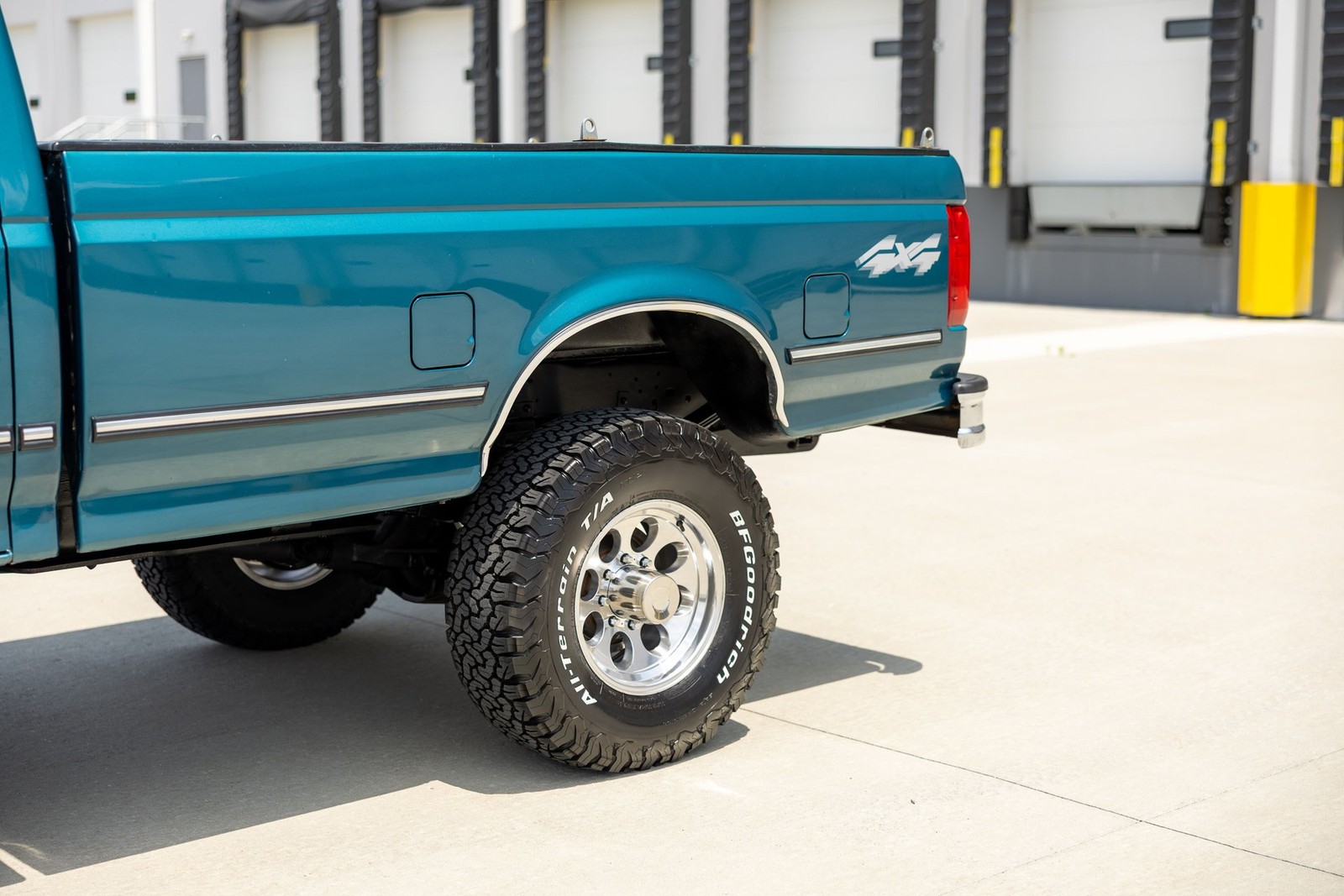 Ford-F-250-1995-Pickup-Truck-10
