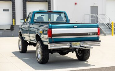 Ford-F-250-1995-Pickup-Truck-12