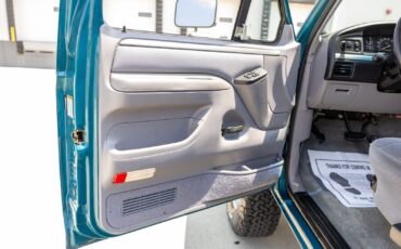 Ford-F-250-1995-Pickup-Truck-32