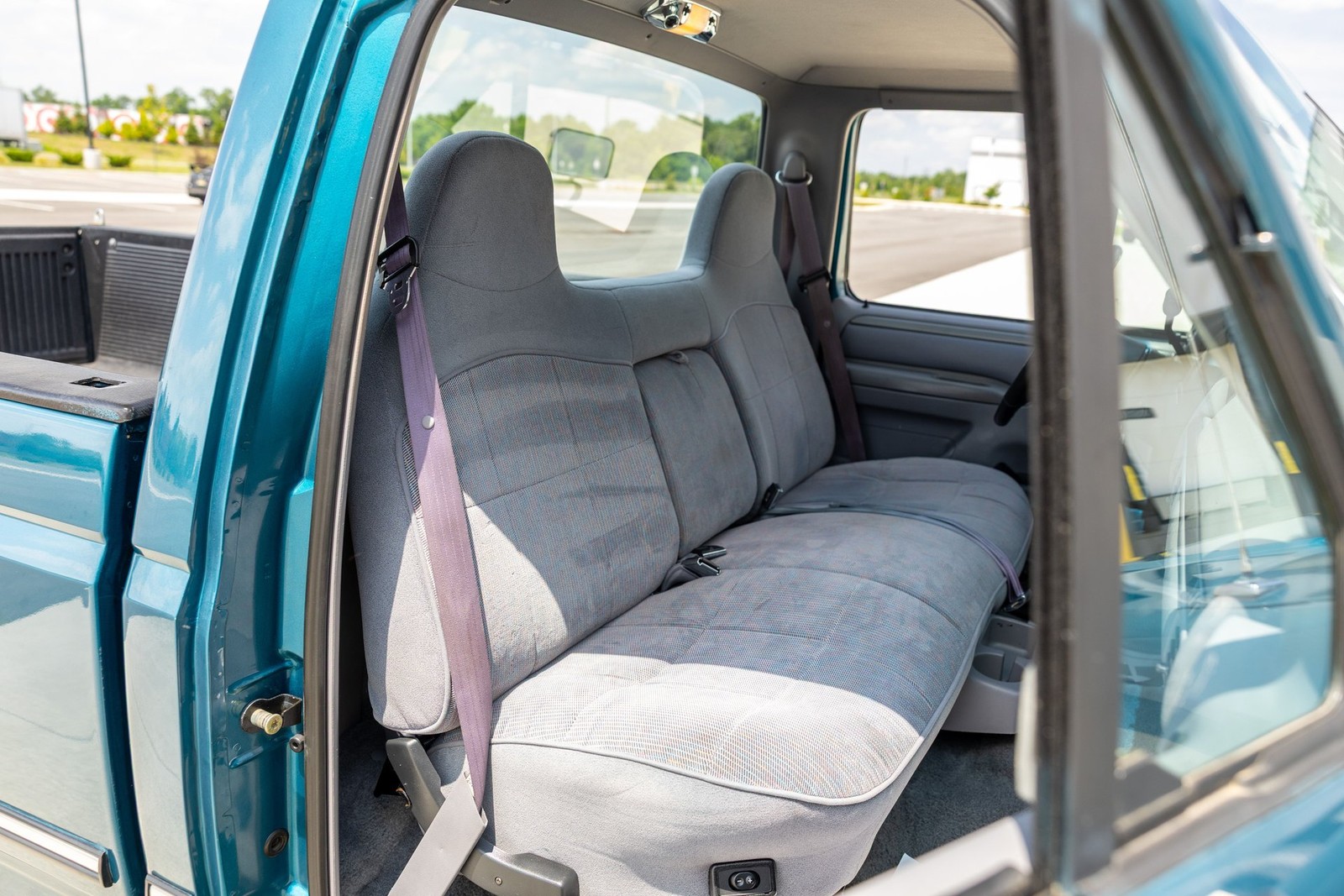Ford-F-250-1995-Pickup-Truck-33