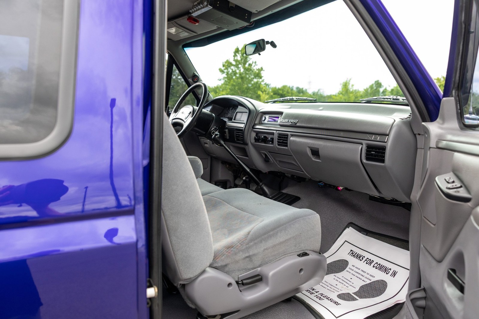Ford-F-250-1995-Pickup-Truck-35