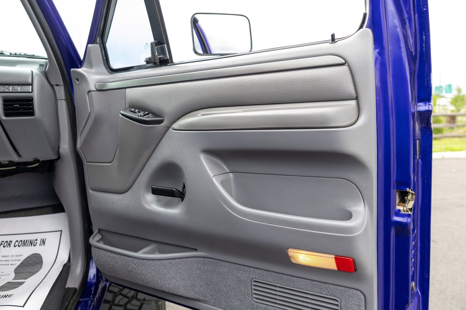 Ford-F-250-1995-Pickup-Truck-36