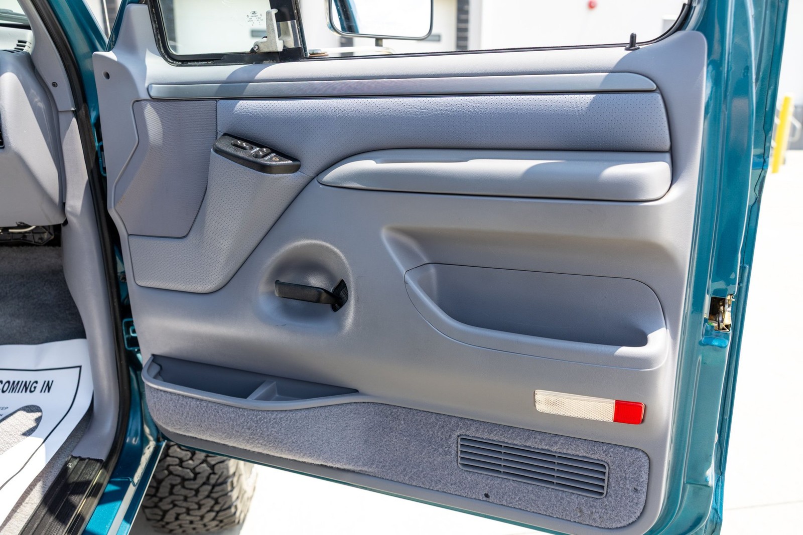 Ford-F-250-1995-Pickup-Truck-36