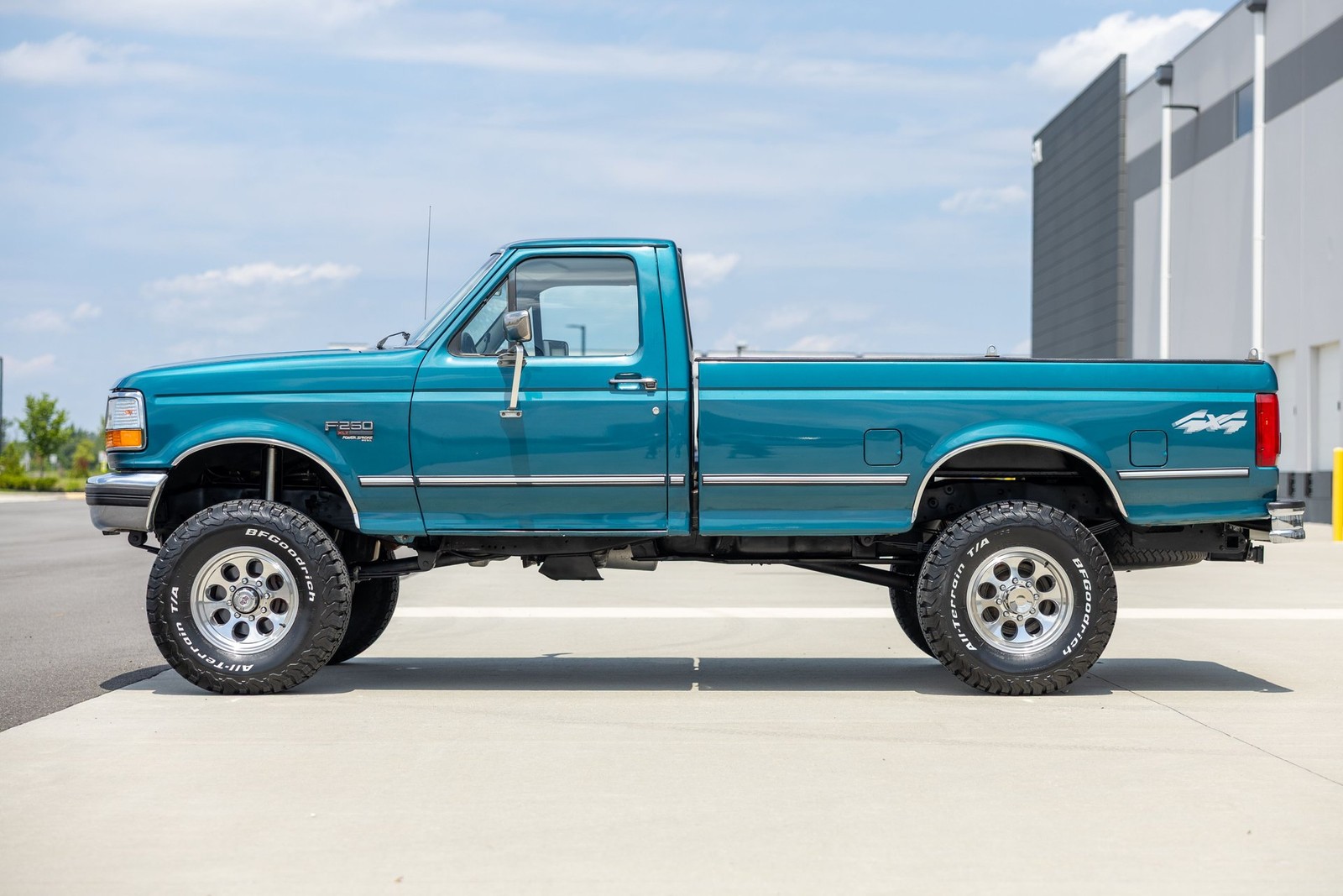 Ford-F-250-1995-Pickup-Truck-8