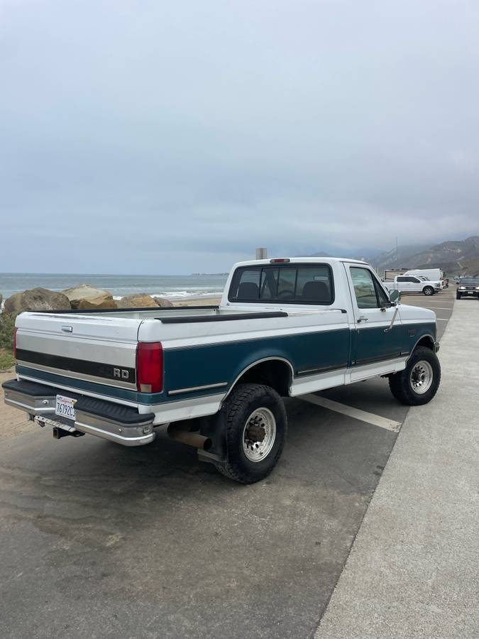 Ford-F-250-diesel-1995-white-1