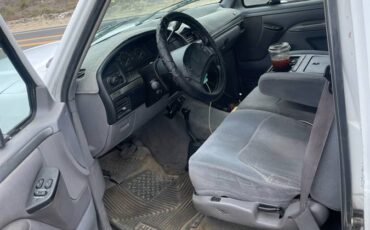 Ford-F-250-diesel-1995-white-3