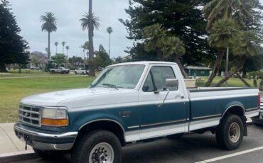 Ford-F-250-diesel-1995-white