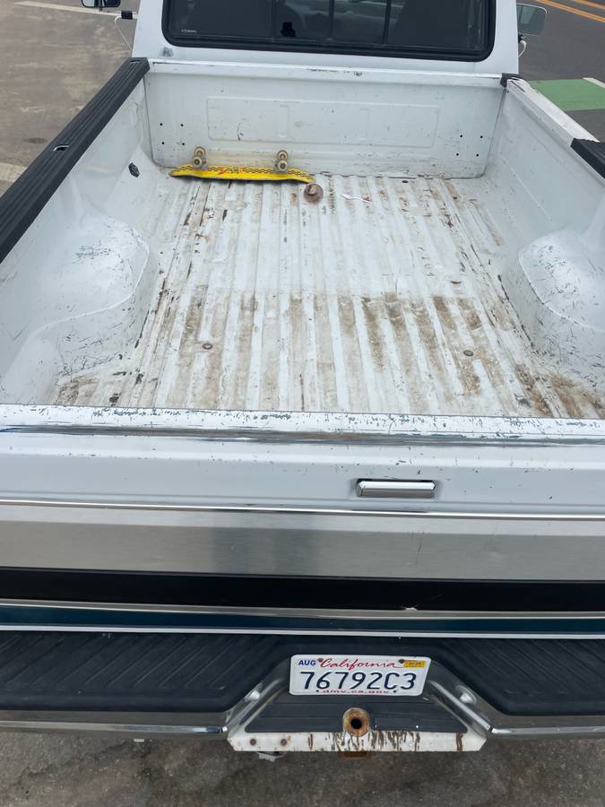 Ford-F-250-diesel-1995-white-5