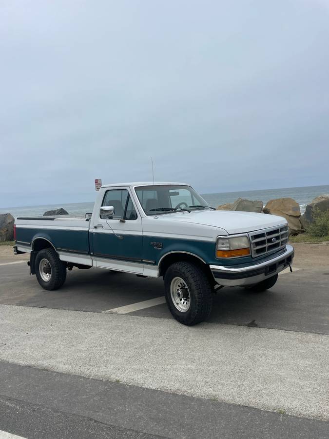 Ford-F-250-diesel-1995-white-9