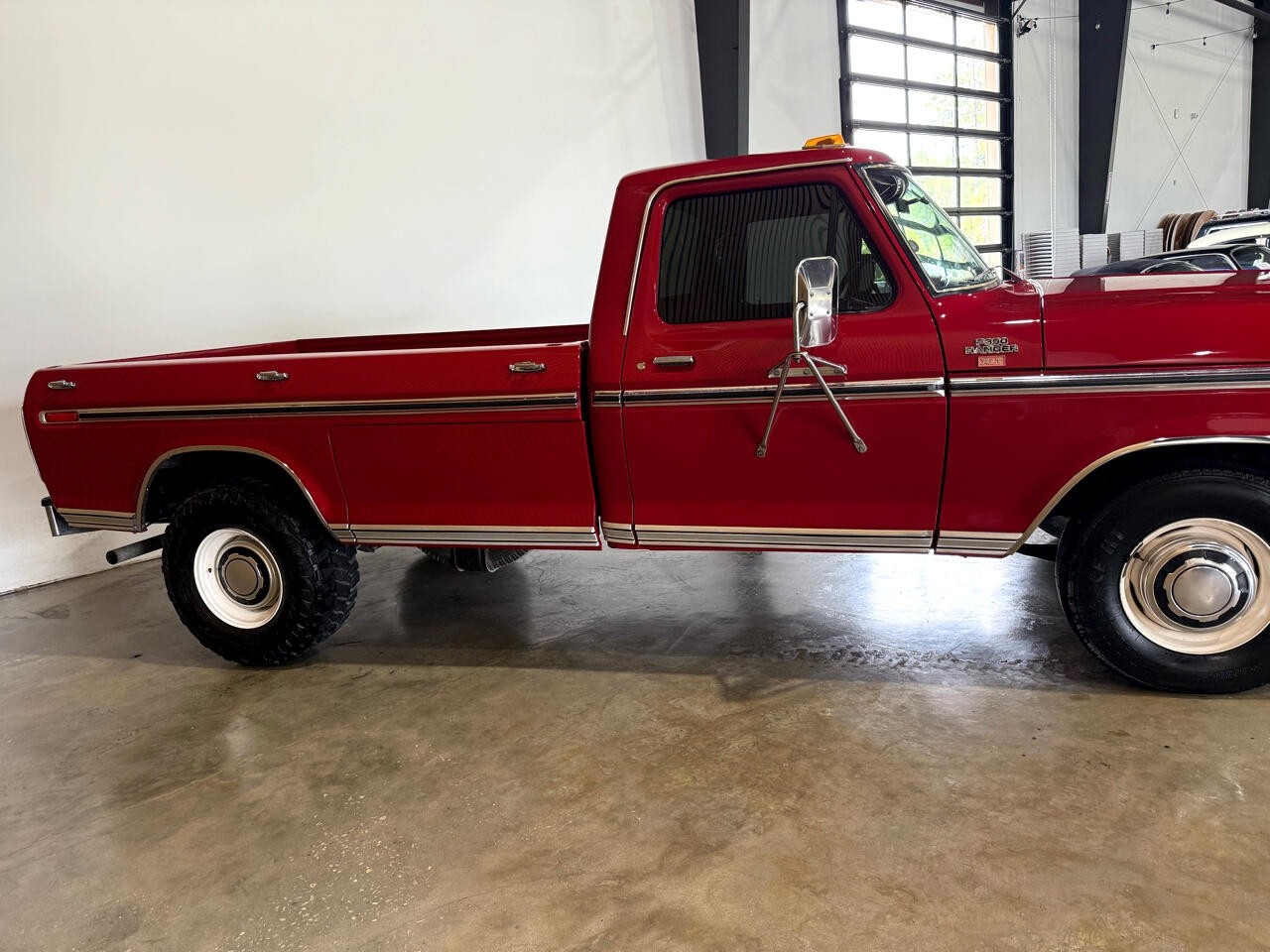 Ford-F-350-1979-Pickup-Truck-10