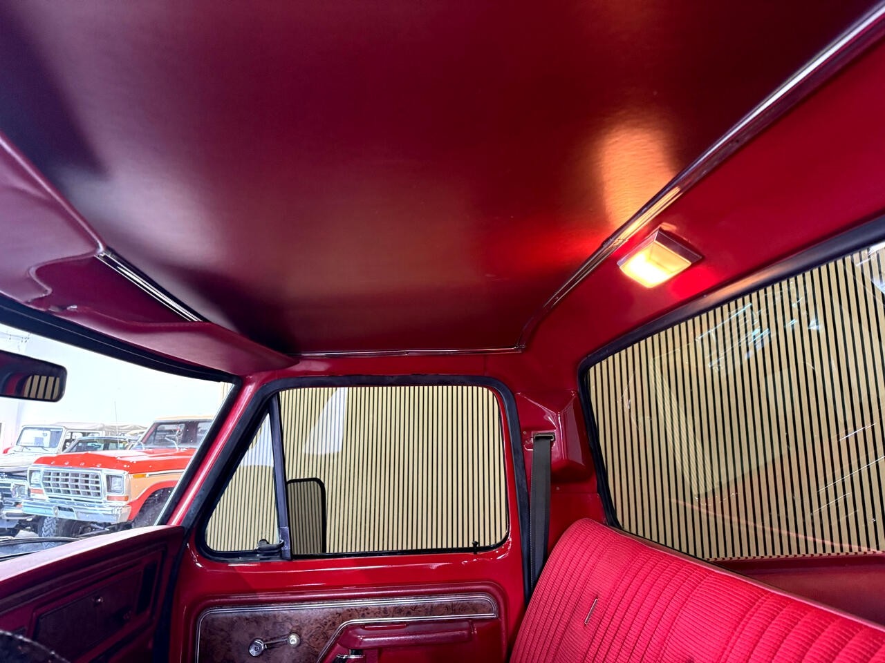 Ford-F-350-1979-Pickup-Truck-23