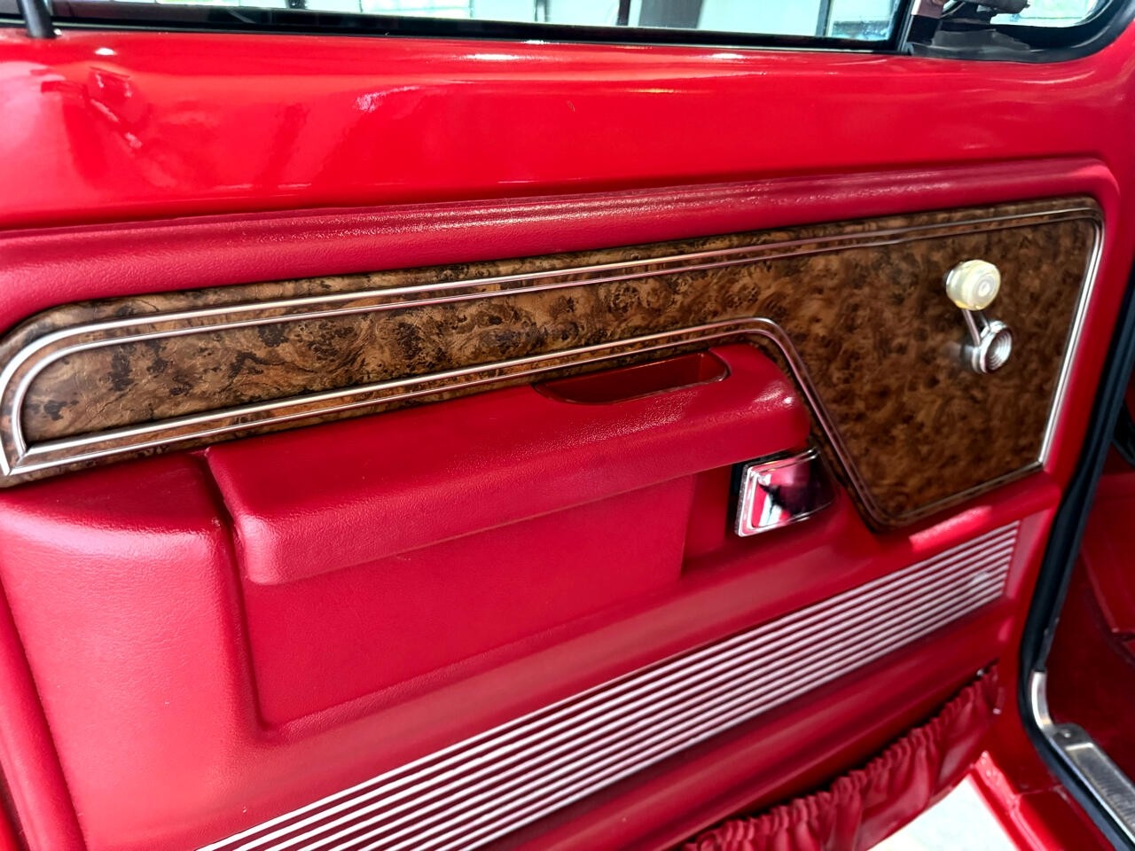 Ford-F-350-1979-Pickup-Truck-28