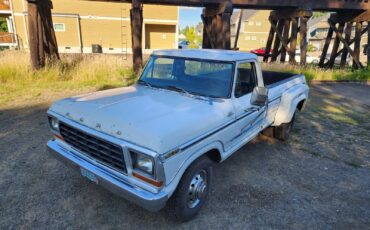 Ford-F-350-1979-Pickup-Truck-4