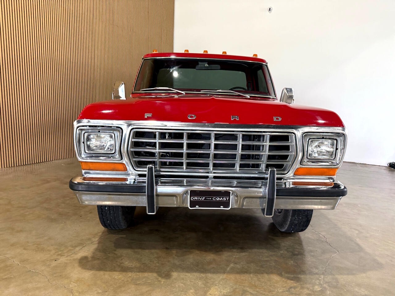 Ford-F-350-1979-Pickup-Truck-4