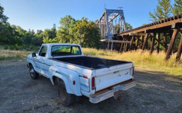 Ford-F-350-1979-Pickup-Truck-8