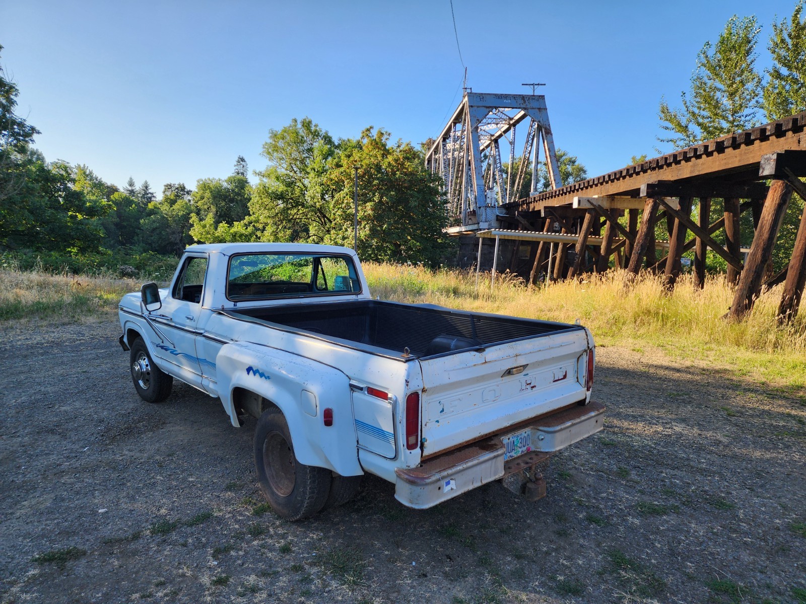 Ford-F-350-1979-Pickup-Truck-8