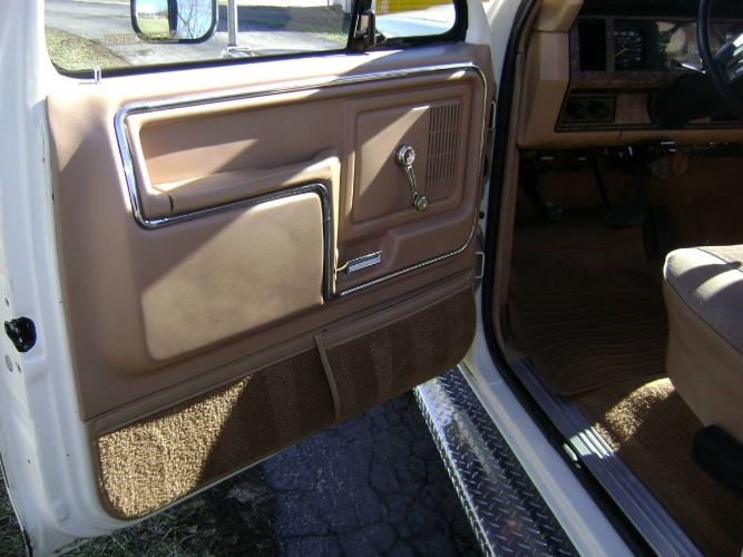 Ford-F-350-1985-White-12