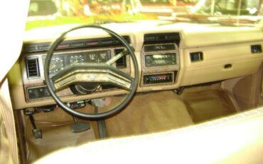 Ford-F-350-1985-White-4