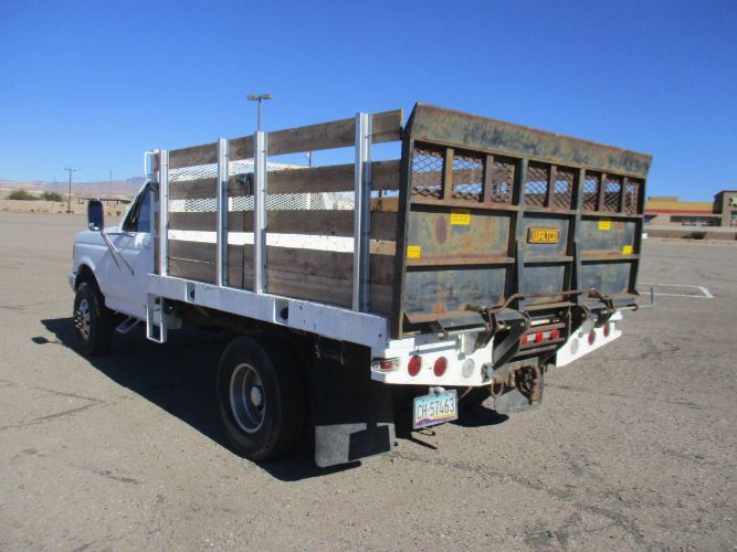 Ford-F-350-1990-White-2