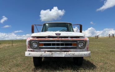Ford-F-Series-1961-Cab-Chassis-1