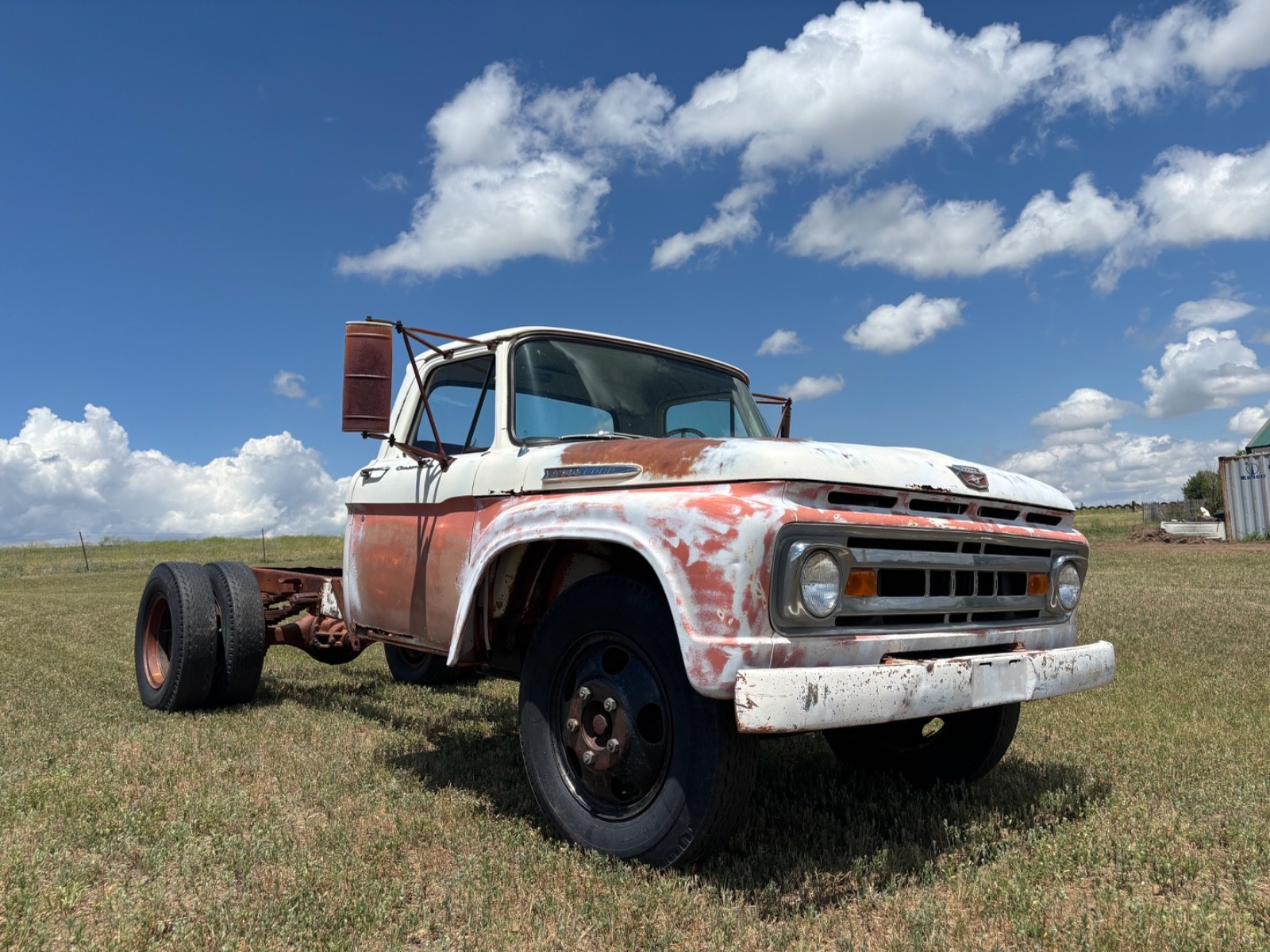 Ford-F-Series-1961-Cab-Chassis-2