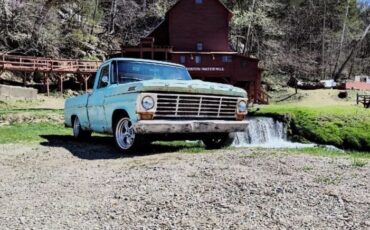 Ford-F100-1967-Standard-Cab-Pickup-1
